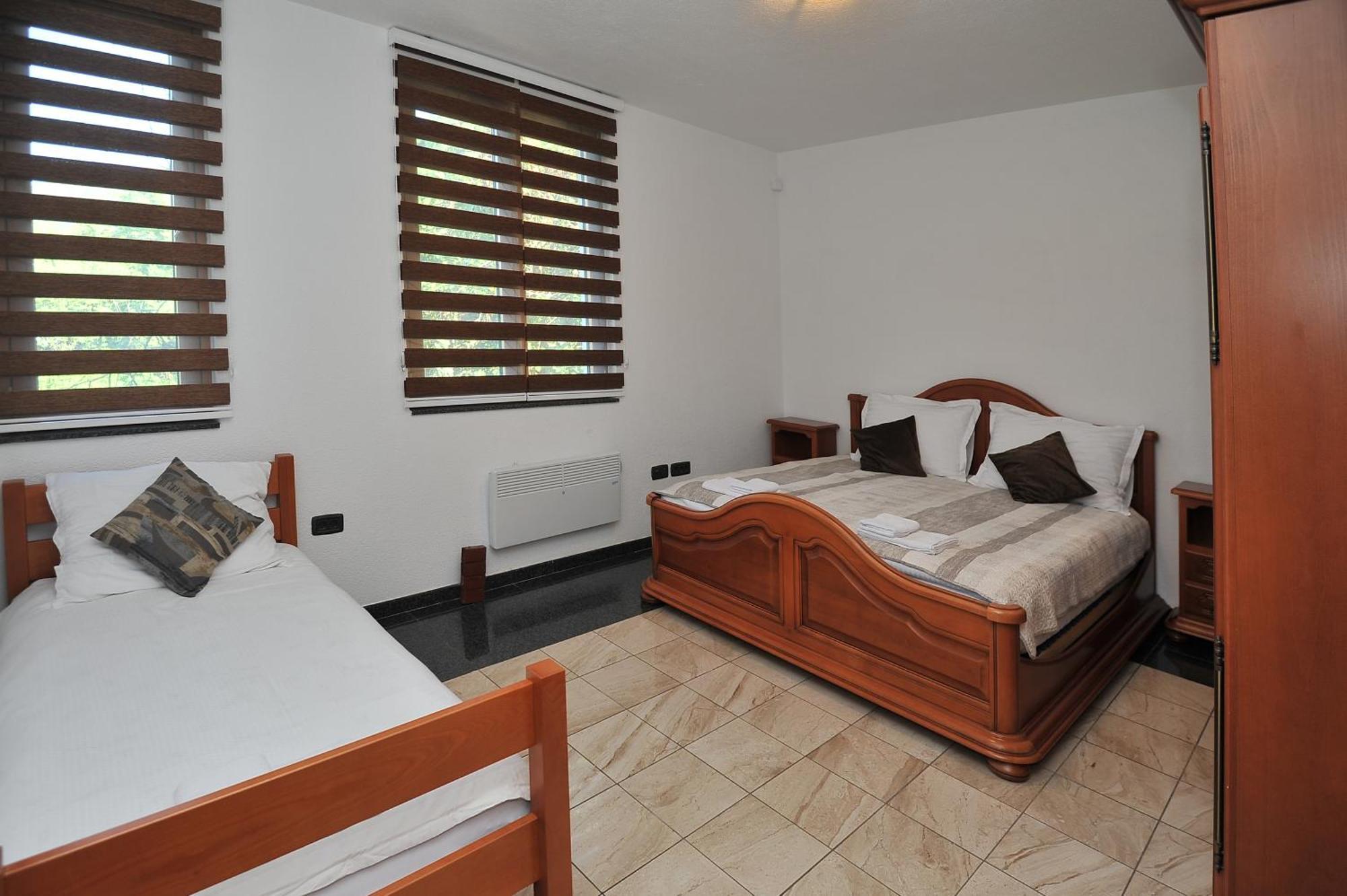 Appartement Pool House Maslina à Mostar Extérieur photo